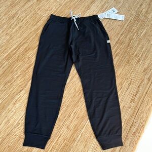 COPY - BNWT Vuori Performance Joggers, XS